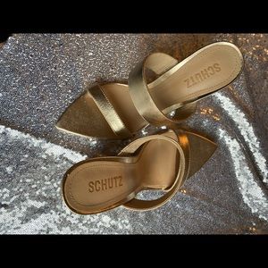 NEW in box, Gold leather, pointed toe schutz pump sandals